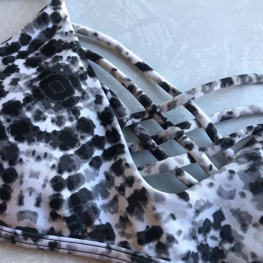 Hollister strappy bikini top xs